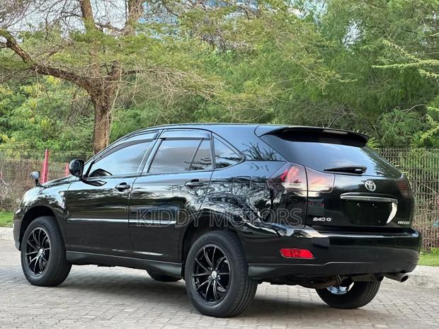 Toyota Harrier 2005 Black