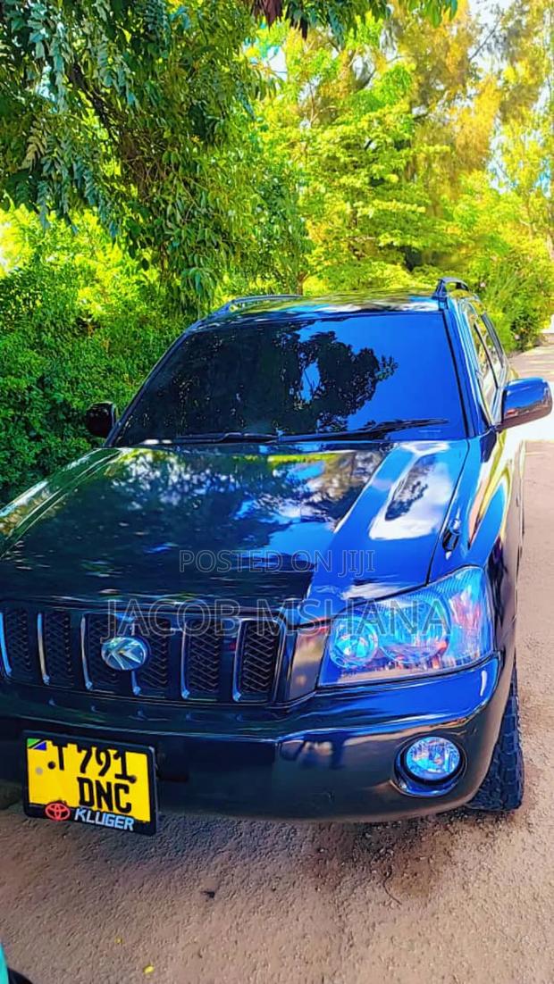 Toyota Kluger 2005 Black