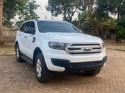 Ford Everest 2018 White for sale