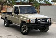 Toyota Land Cruiser 2013 Gold for sale