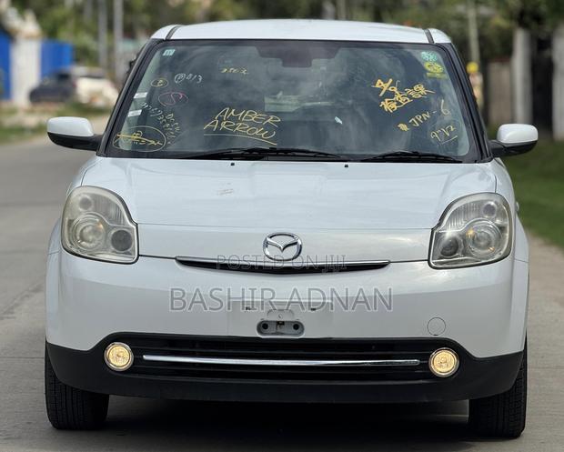 Mazda Verisa 2008 White