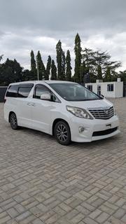 Toyota Alphard 2.4 Petrol FWD 2011 White for sale