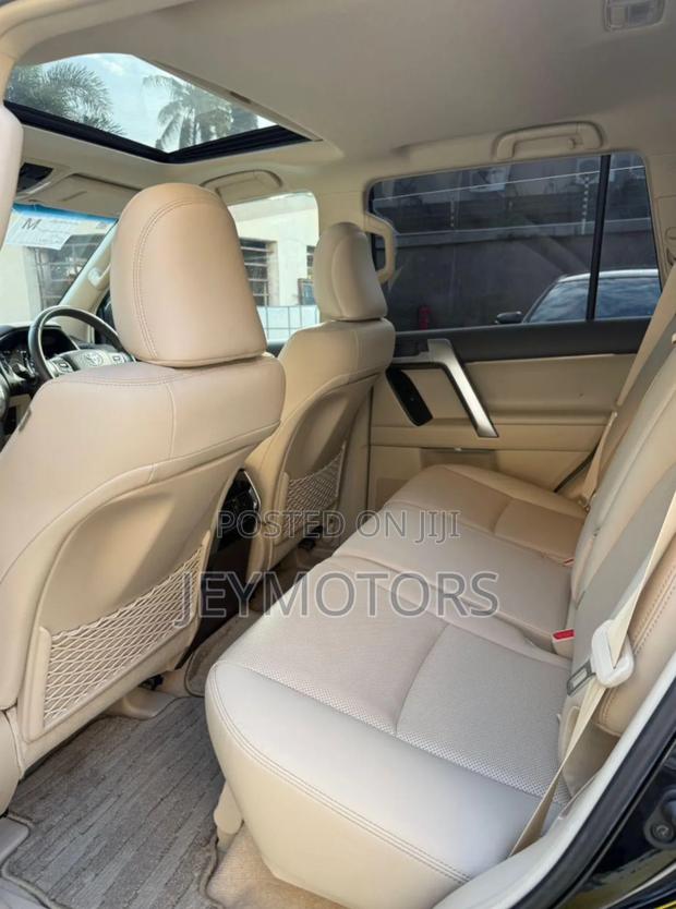Toyota Land Cruiser Prado 2019 Black