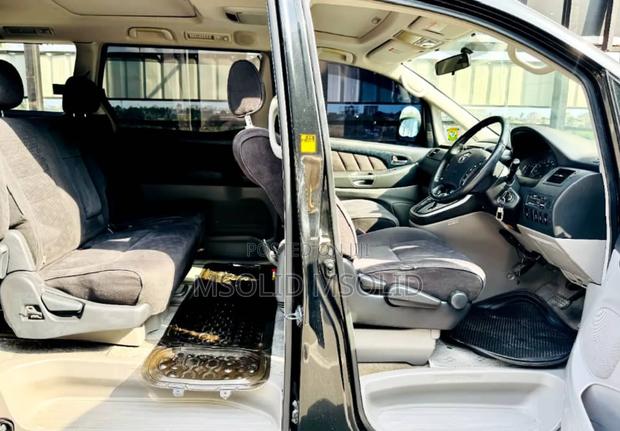 Toyota Alphard 2003 Black