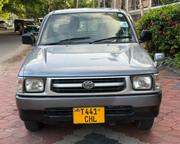 Toyota Hilux 2002 Gray for sale