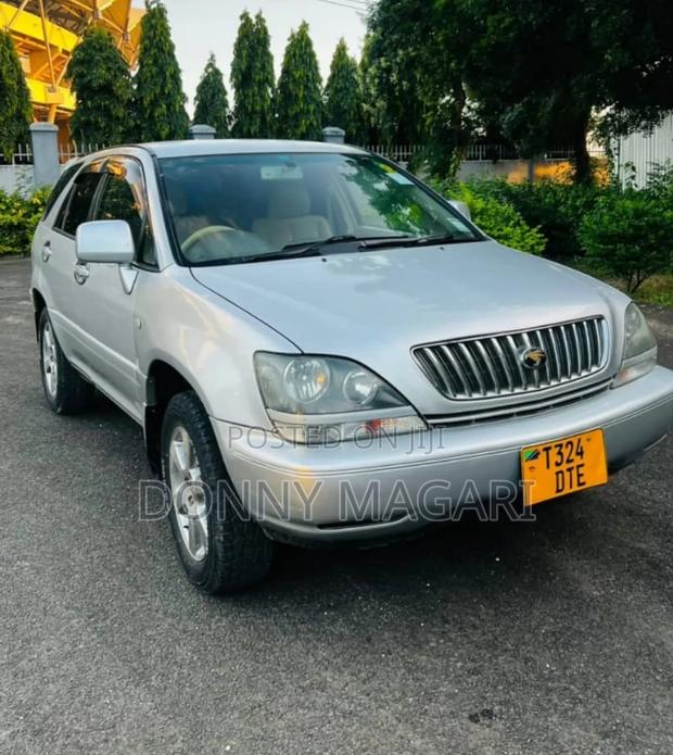 Toyota Harrier 2003 White