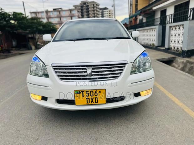 Toyota Premio 2004 White