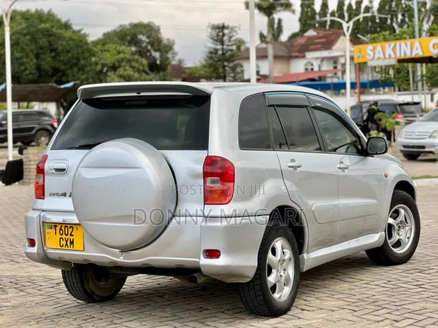 Toyota RAV4 2005