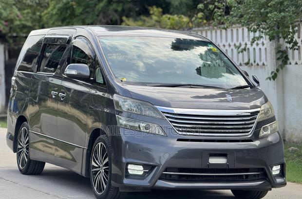 Toyota Vellfire 2009 Gray