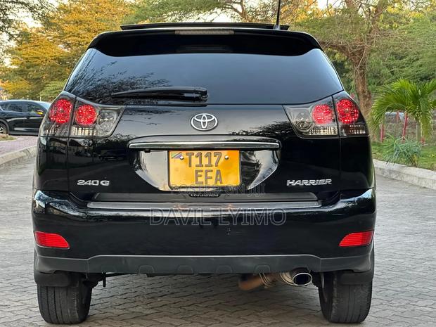Toyota Harrier 2.4 2009 Black