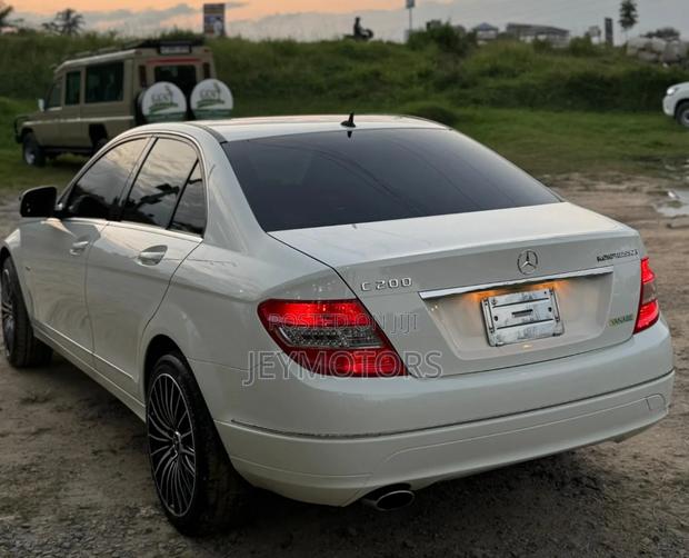 Mercedes-Benz C200 2008 Pearl