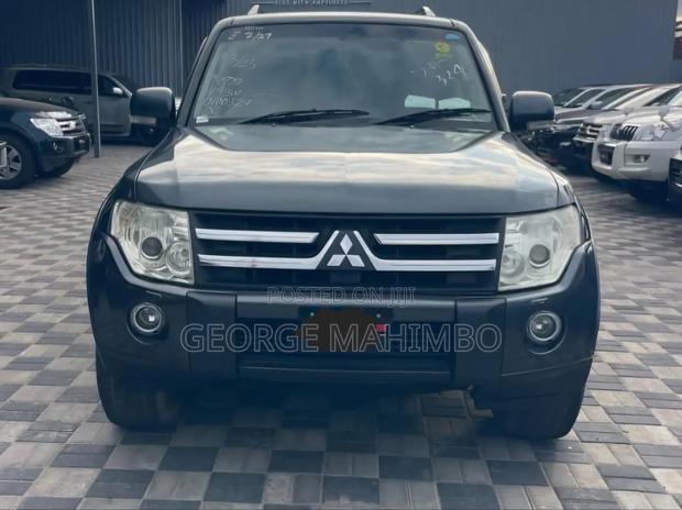 Mitsubishi Pajero 2008 Black