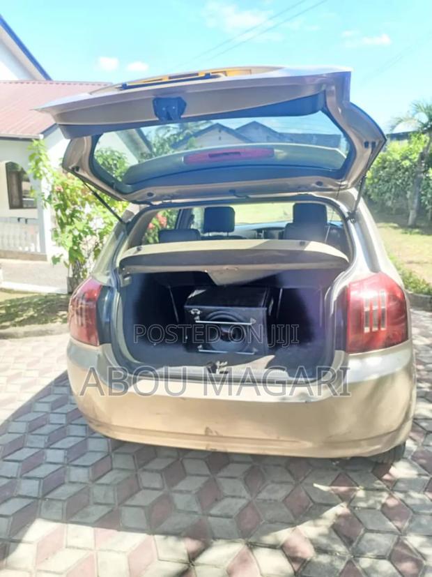 Toyota Allex 2004 Gold