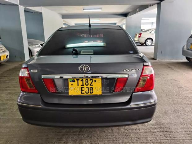 Toyota Corona Premio 2001 Green