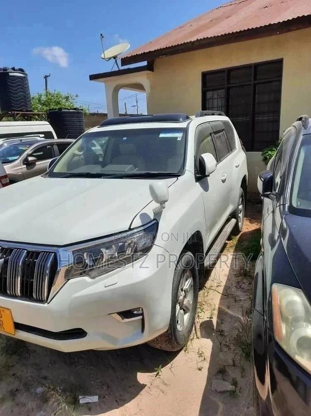 Toyota Land Cruiser 2007 Prado VX 4.0 V6 Automatic White