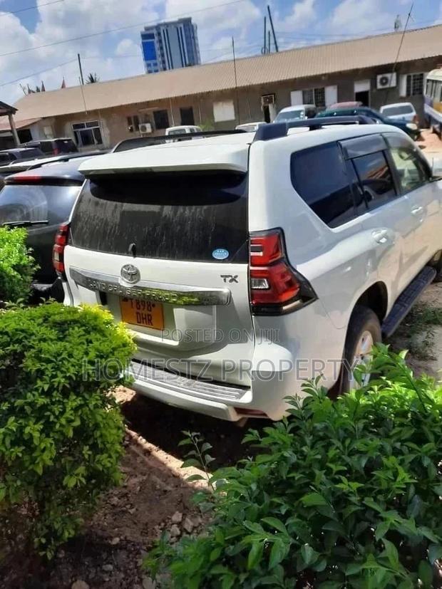 Toyota Land Cruiser 2007 Prado VX 4.0 V6 Automatic White