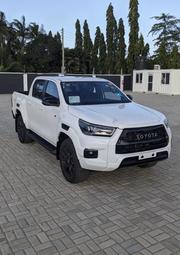 Toyota Hilux Revo Double Cab Deisel 2.4 AWD 2022 White for sale
