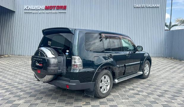 Mitsubishi Pajero 2006 Green