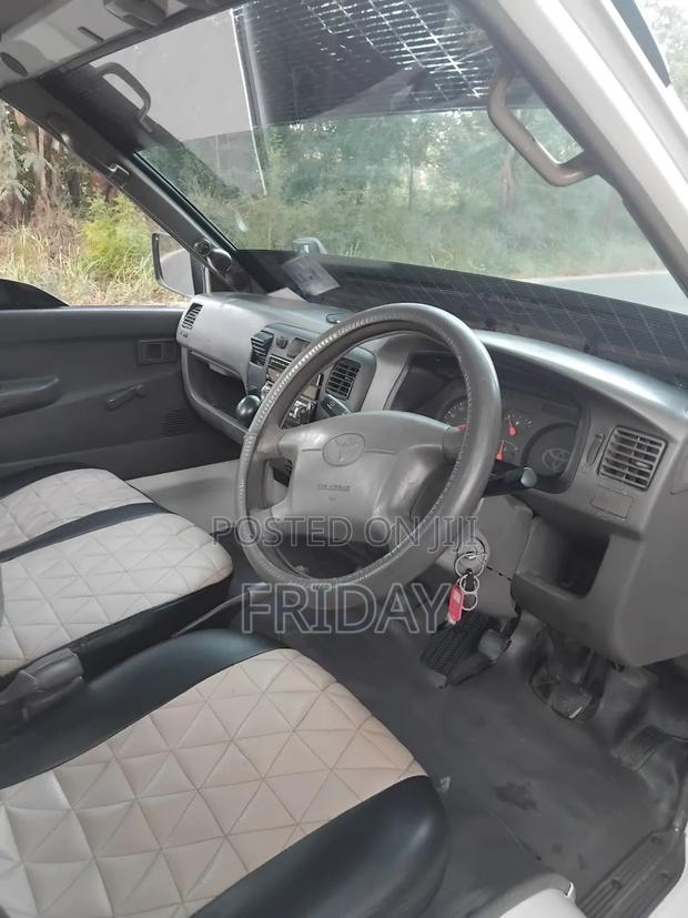 Toyota TownAce 2006 White