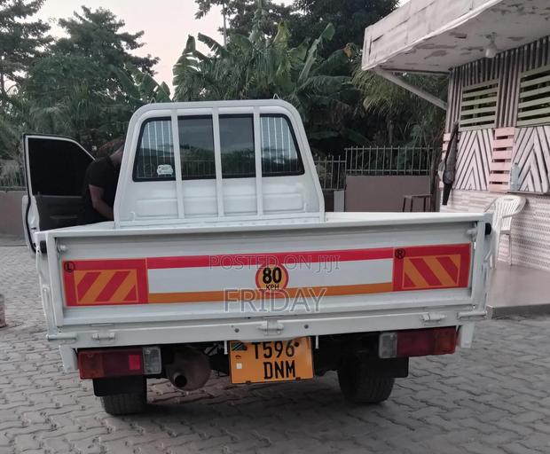 Toyota TownAce 2006 White