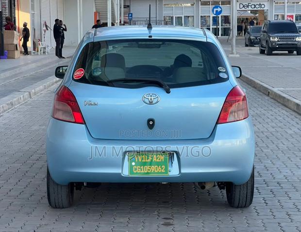 Toyota Vitz 2007 Blue