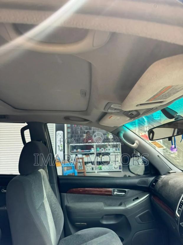 Toyota Land Cruiser Prado 2006 Black