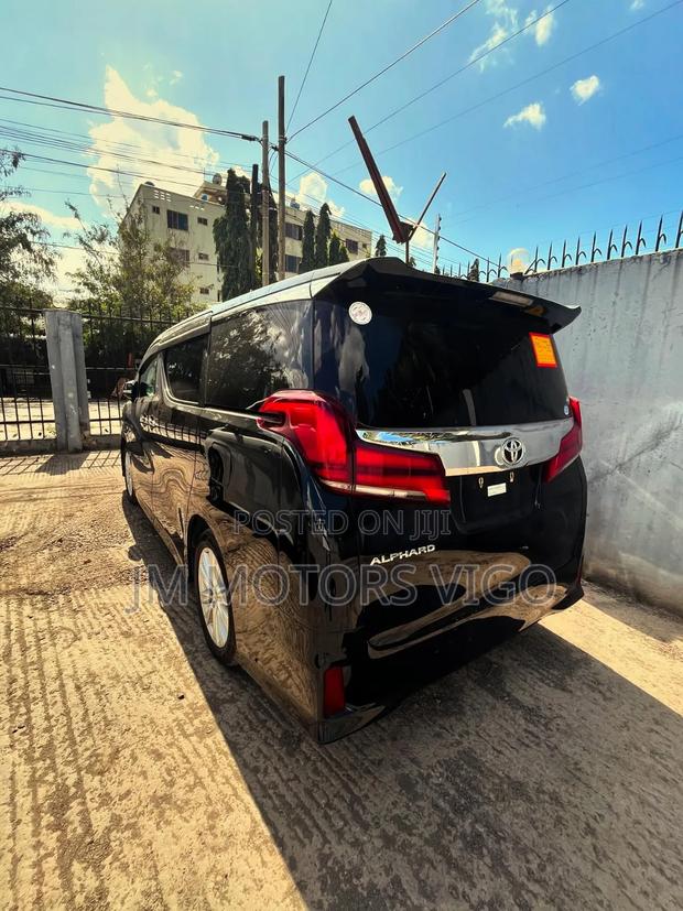 Toyota Alphard 2020 Black
