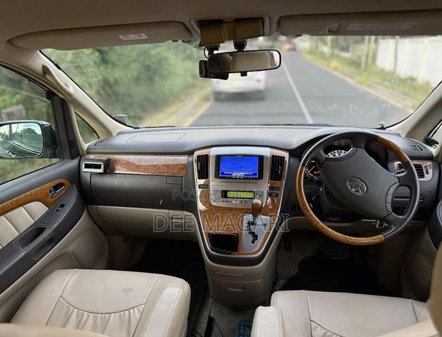 Toyota Alphard 2.4 Petrol AWD 2006 Black