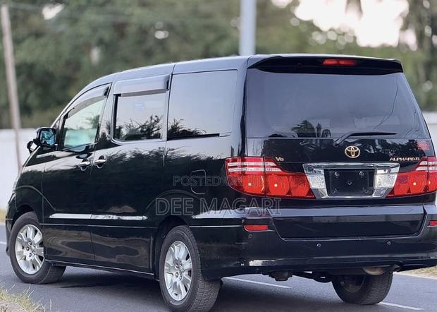 Toyota Alphard 2.4 Petrol AWD 2006 Black