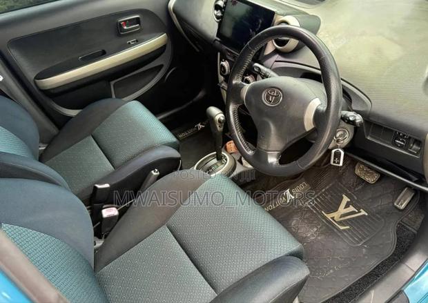 Toyota IST 2006 Blue