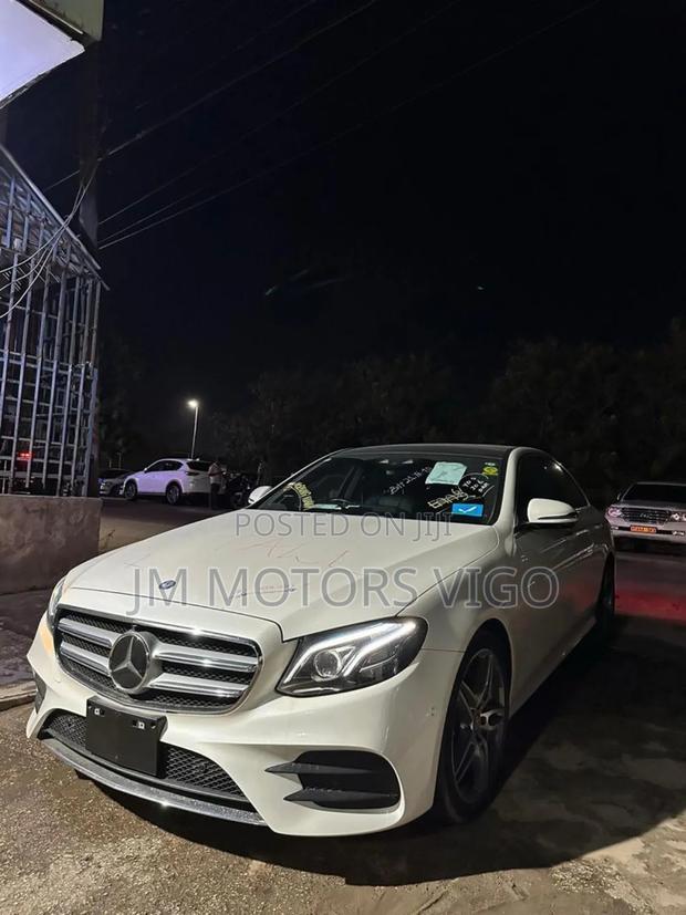 Mercedes-Benz E220 2018 Pearl