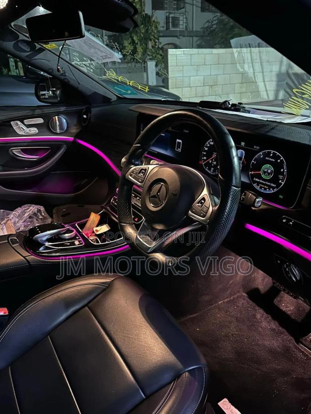 Mercedes-Benz E220 2018 Pearl