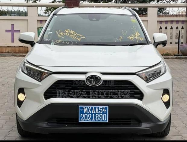 Toyota RAV4 2020 White