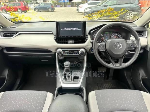 Toyota RAV4 2020 White