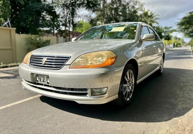 Toyota Mark II 2003 Silver