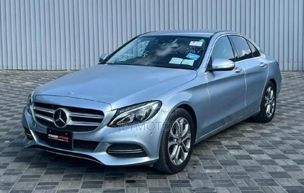 Mercedes-Benz C180 2014 Silver