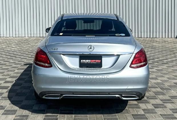Mercedes-Benz C180 2014 Silver