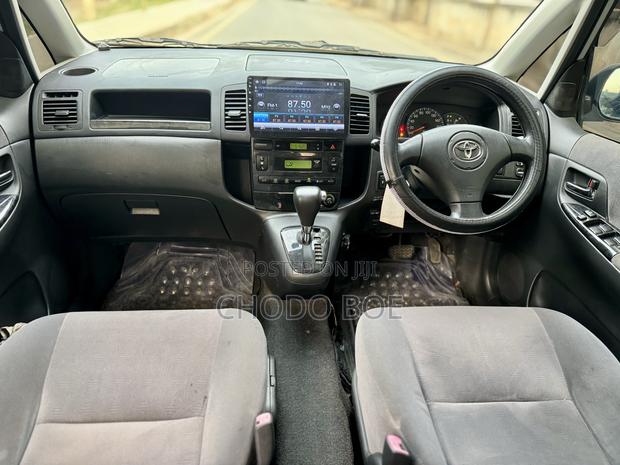 Toyota Corolla Spacio 2003 Silver