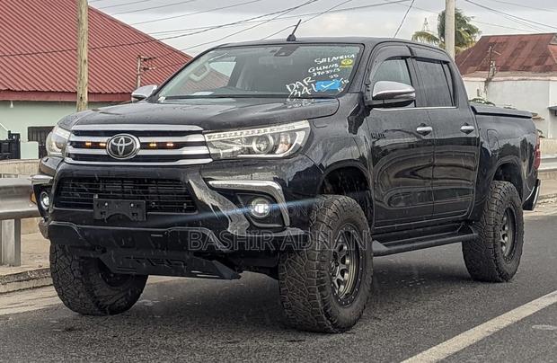 Toyota Hilux Revo Double Cab Deisel 2.4 RWD 2018 Matt Black