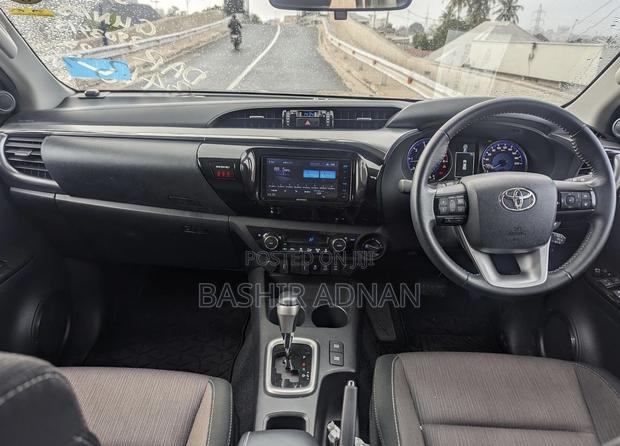 Toyota Hilux Revo Double Cab Deisel 2.4 RWD 2018 Matt Black