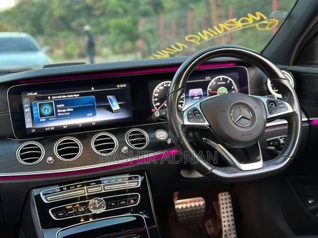 Mercedes-Benz E220 2016 White