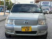 Toyota Succeed 2004 Gold for sale