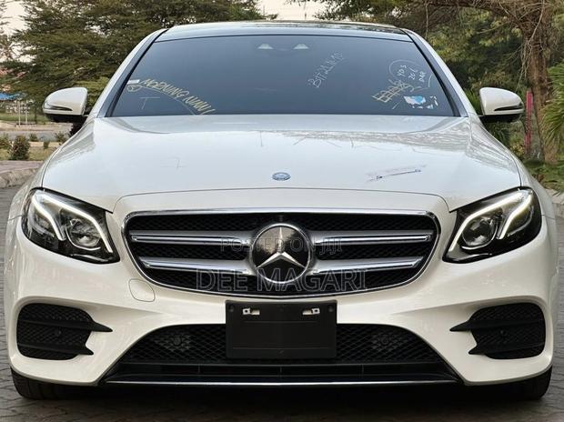 Mercedes-Benz E220 2016 White