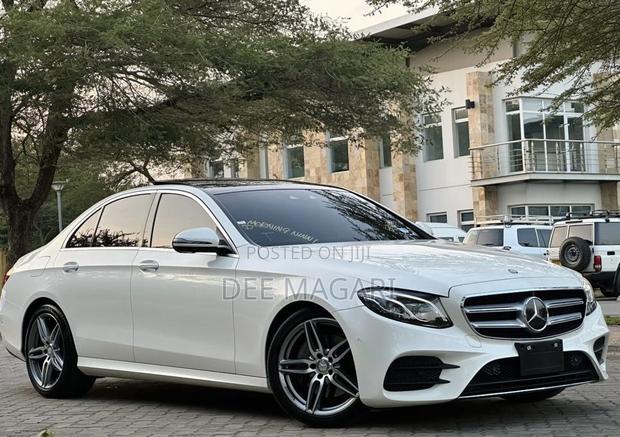Mercedes-Benz E220 2016 White