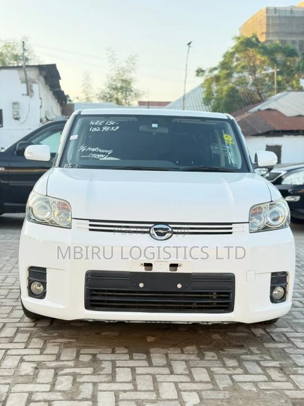Toyota Corolla Rumion 2008 White