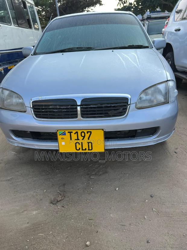 Toyota Starlet 1998 Blue