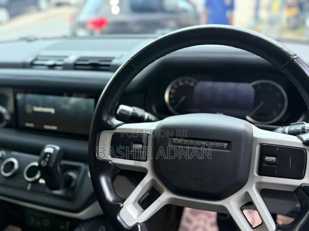 Land Rover Defender 2021 Brown