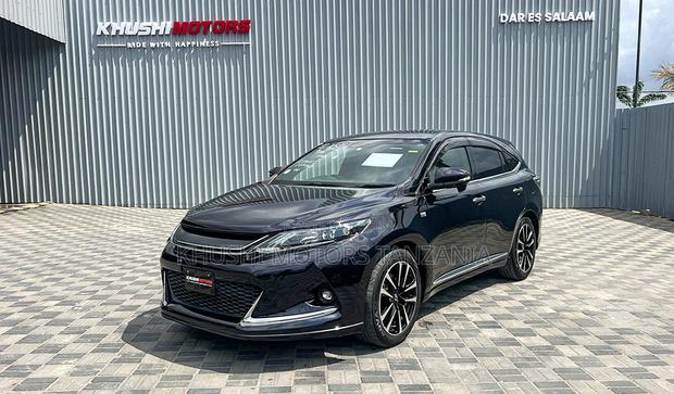 Toyota Harrier 2.0 4WD 2015 Black