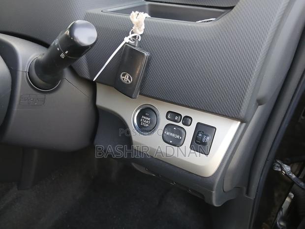 Toyota Corolla Rumion 2008 Black