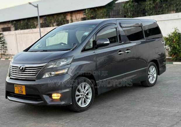 Toyota Vellfire 2009 Gray